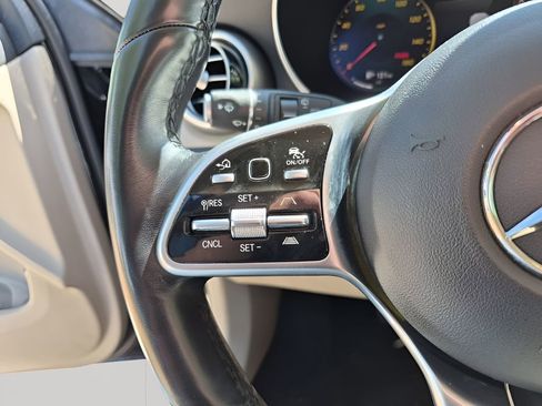 Used 2022 Mercedes-Benz GLC 300 4MATIC w/ Driver Assistance Package image 34