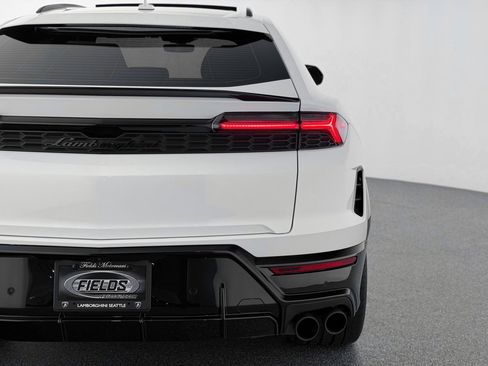 Used 2025 Lamborghini Urus SE AWD/4WD image 47