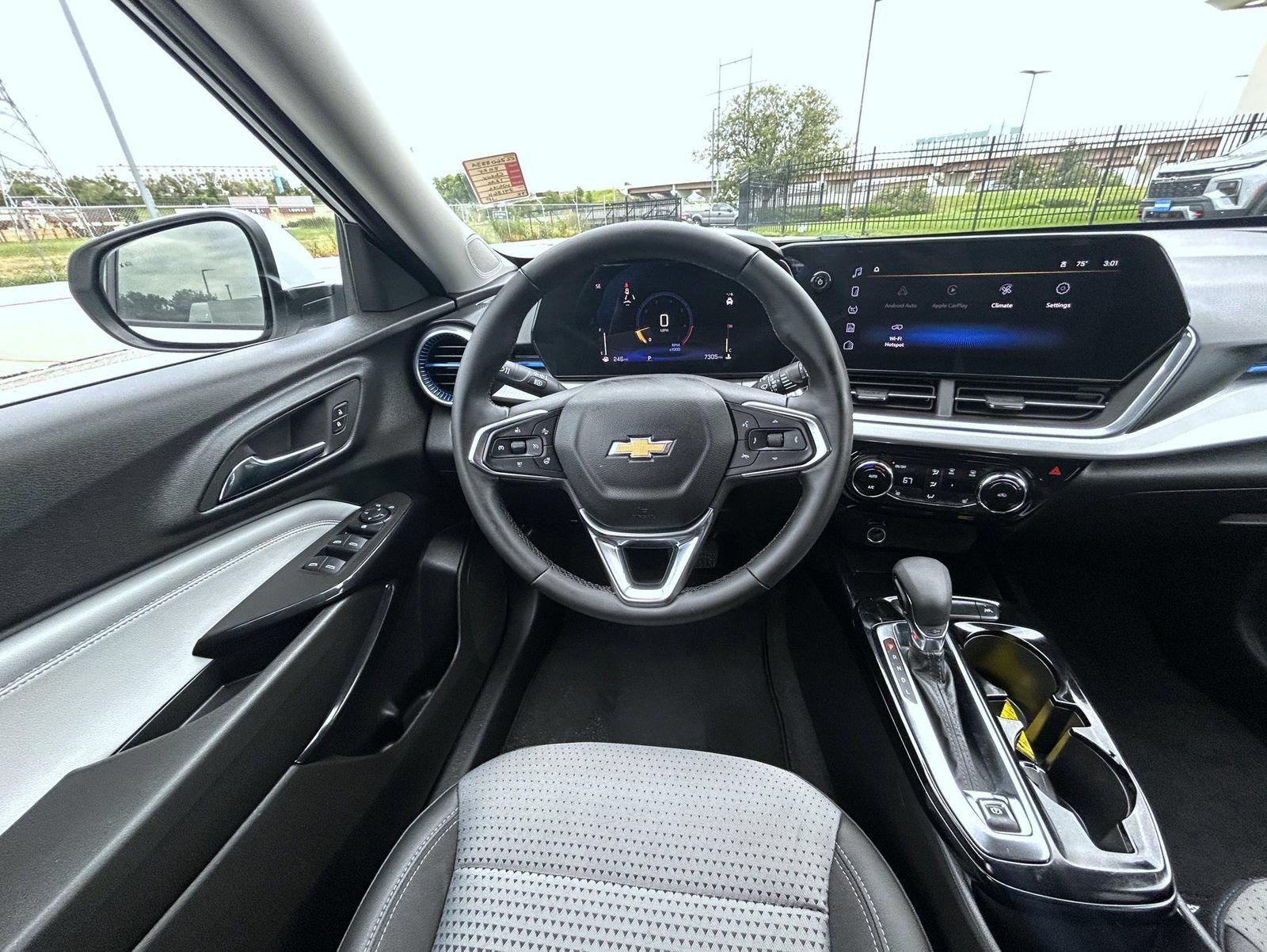 Certified 2024 Chevrolet Trax LT w/ Driver Confidence Package FWD image 14