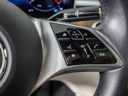 Used 2024 Mercedes-Benz C 300 4MATIC Sedan image 21