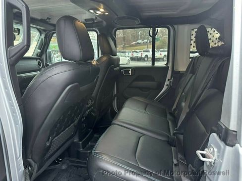 Used 2023 Jeep Wrangler Unlimited Rubicon 4xe w/ Steel Bumper Group image 27