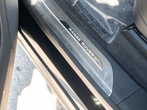 Certified 2025 Land Rover Range Rover Sport image 17