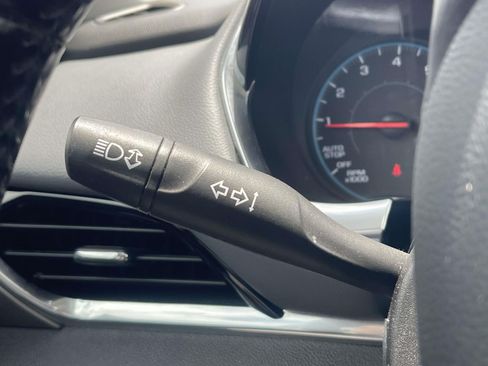 Used 2020 Chevrolet Traverse LT FWD image 24