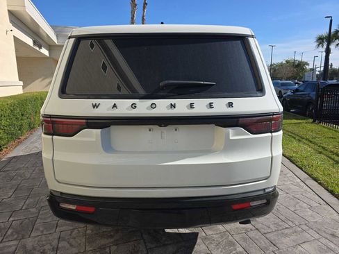 Used 2024 Jeep Wagoneer Series II w/ Convenience Group I image 5