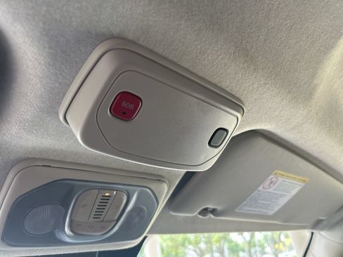Used 2025 RAM ProMaster 2500 w/ Convenience Group FWD image 46