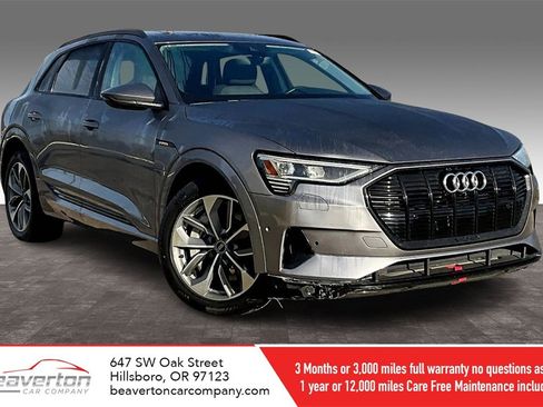 Used 2021 Audi e-tron Premium Plus w/ Premium Plus Package image 2