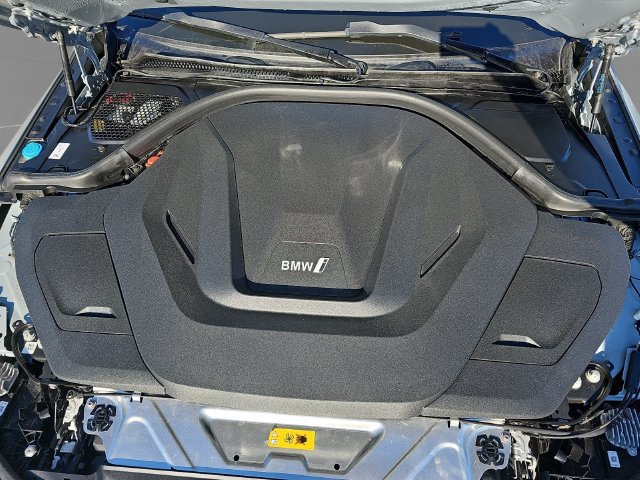 Used 2024 BMW i4 eDrive40 w/ M Sport Package RWD image 31