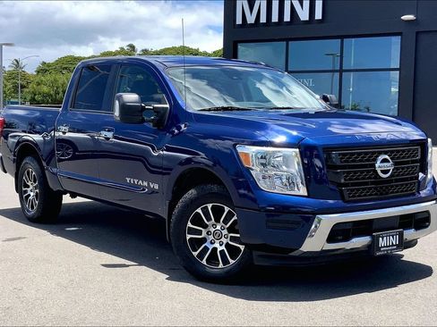Used 2020 Nissan Titan SV w/ SV Convenience Package RWD image 30