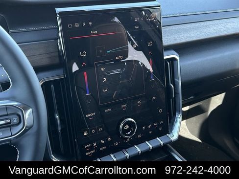 New 2026 GMC Acadia Denali Ultimate w/ LPO, Floor Liner Package AWD/4WD image 16