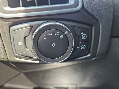 Used 2012 Ford Focus SE image 38