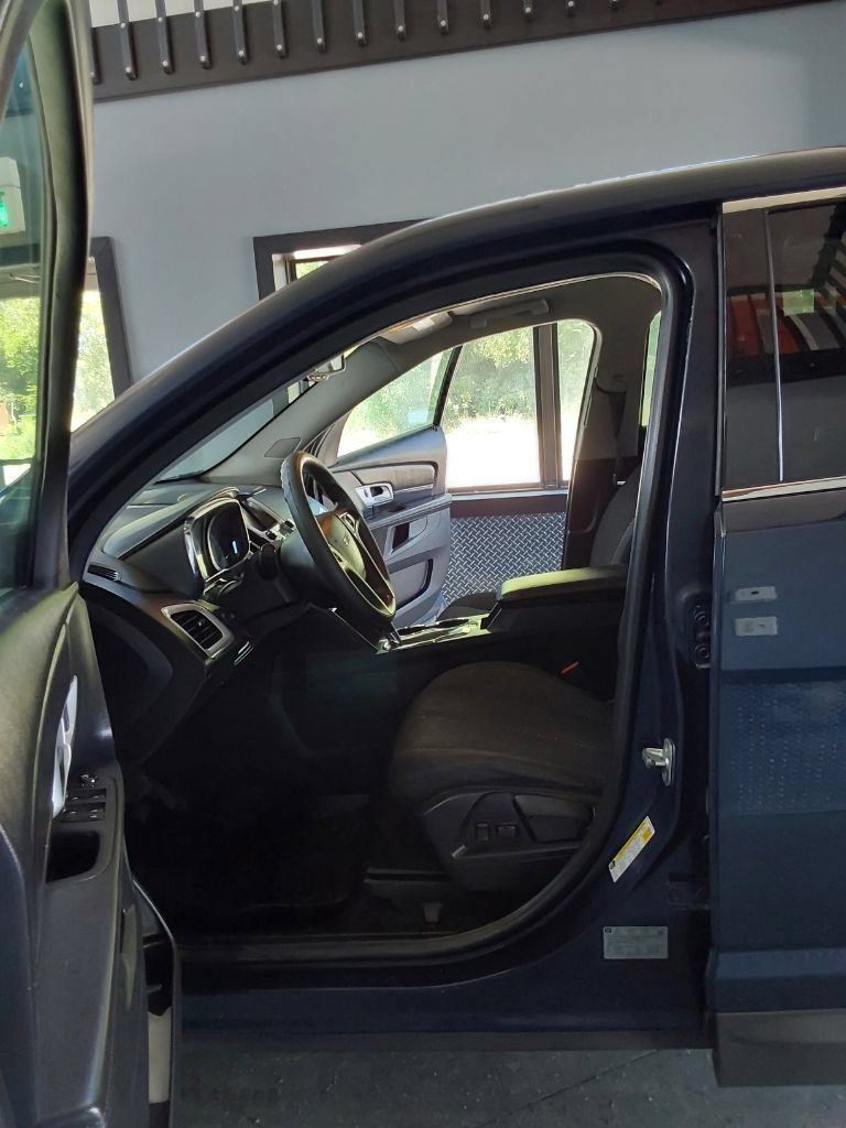 Used 2017 GMC Terrain SLE FWD image 16