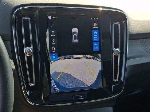 Certified 2023 Volvo XC40 Recharge Ultimate w/ Protection Package Premier AWD/4WD image 20