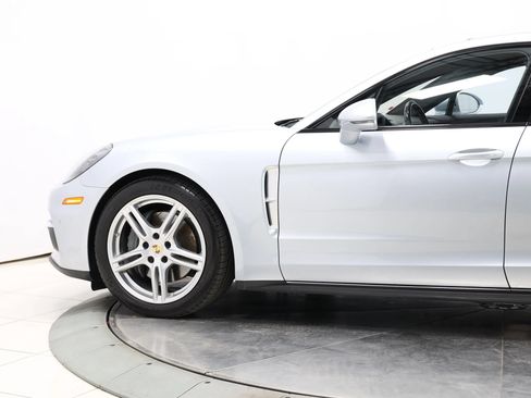 Used 2018 Porsche Panamera 4S Executive w/ Carbon Fiber Interior Package AWD/4WD image 7