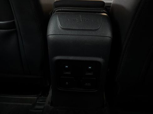 Used 2024 Ford Bronco Wildtrak AWD/4WD image 15