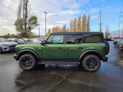 New 2025 Ford Bronco Outer Banks image 8