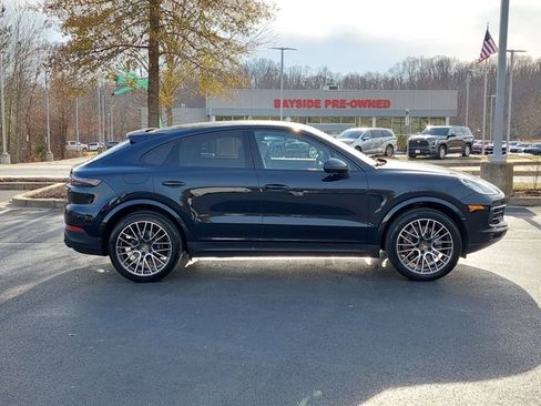 Used 2023 Porsche Cayenne Platinum Edition image 24