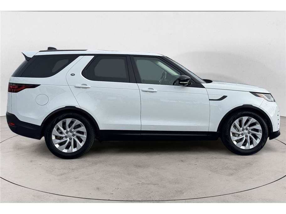 Used 2024 Land Rover Discovery S AWD/4WD image 6