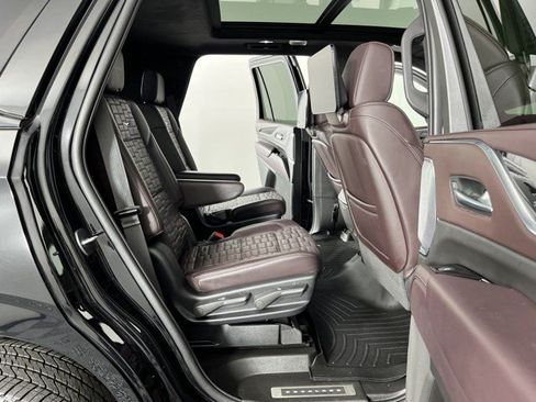 Used 2022 Cadillac Escalade Sport Platinum w/ LPO, ONYX Package AWD/4WD image 47