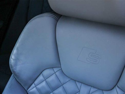 Used 2024 Audi SQ5 Prestige w/ Prestige Package image 25