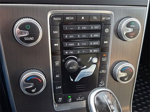 Used 2016 Volvo S60 T5 Cross Country Platinum image 15