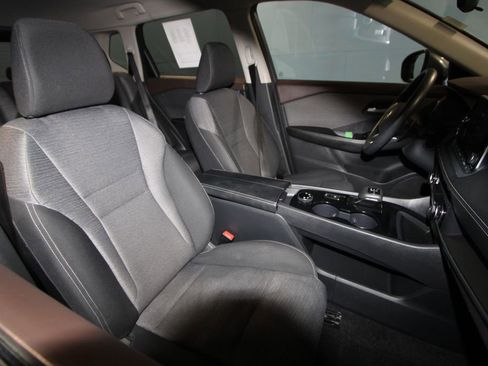 Used 2023 Nissan Rogue SV image 20