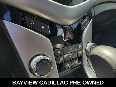 Used 2013 Chevrolet Cruze LS FWD image 33
