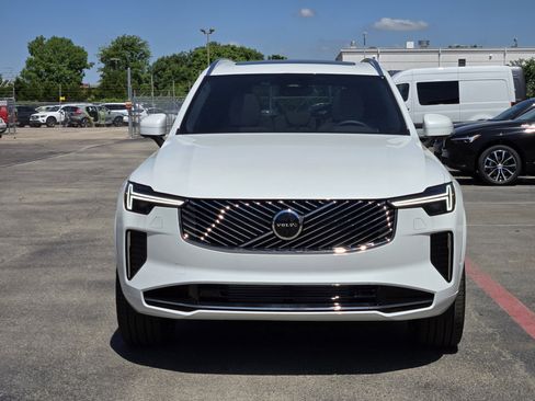 New 2025 Volvo XC90 T8 Plus w/ Protection Package Premier image 6