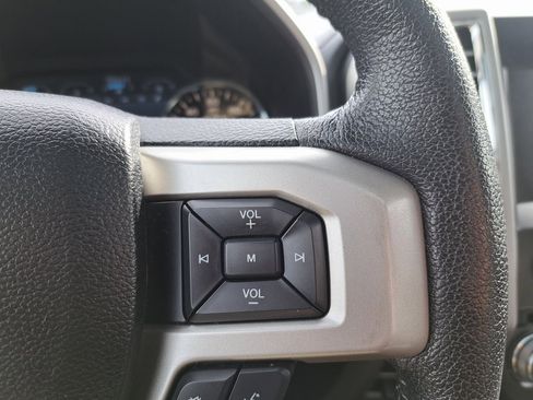 Used 2016 Ford F150 Lariat w/ Equipment Group 502A Luxury image 22