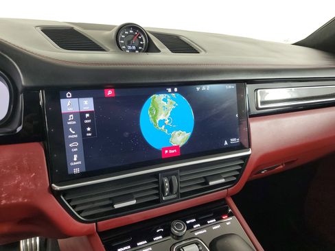 Used 2019 Porsche Cayenne Turbo image 39