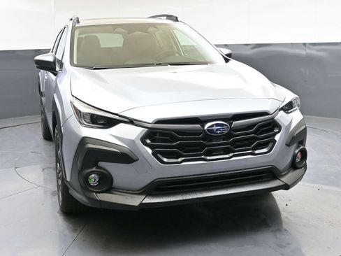 Certified 2025 Subaru Crosstrek 2.5i Limited w/ Crosstrek Mirror Package image 8