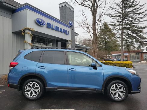 Certified 2023 Subaru Forester Premium image 2