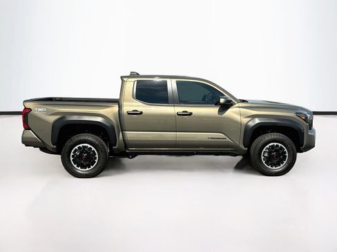Certified 2026 Toyota Tacoma TRD Off-Road AWD/4WD image 4
