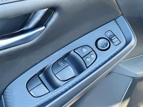 New 2025 Nissan Sentra SV image 7