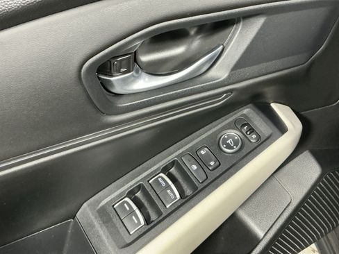 Used 2024 Honda Accord EX image 16