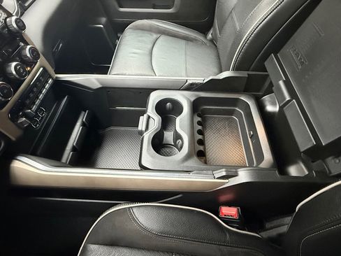 Used 2022 RAM 2500 Laramie w/ Chrome Appearance Group image 32