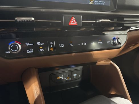 New 2026 Kia Sportage X-Line w/ X-Line Technology Package image 24