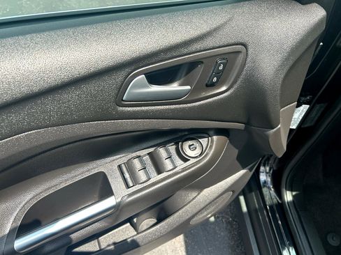 Used 2013 Ford C-MAX Energi SEL image 12