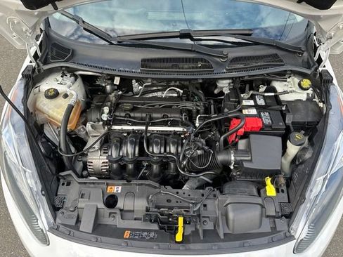 Used 2014 Ford Fiesta SE FWD image 17