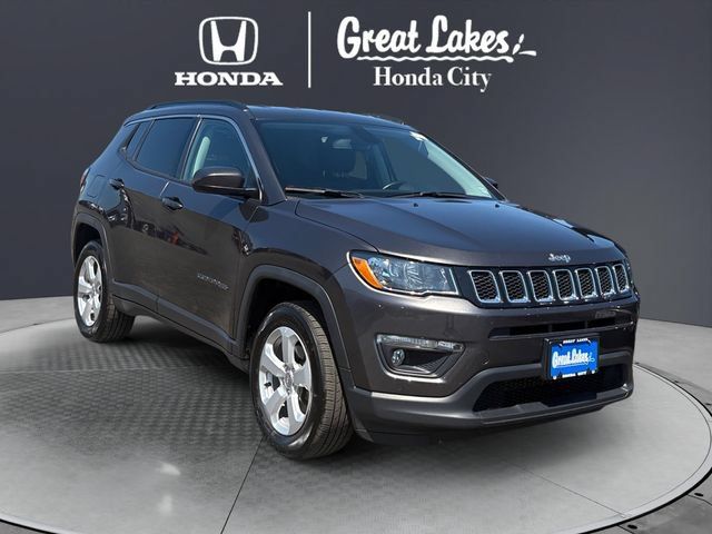 Used 2019 Jeep Compass Latitude AWD/4WD image 1
