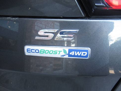 Used 2018 Ford Escape SE AWD/4WD image 9