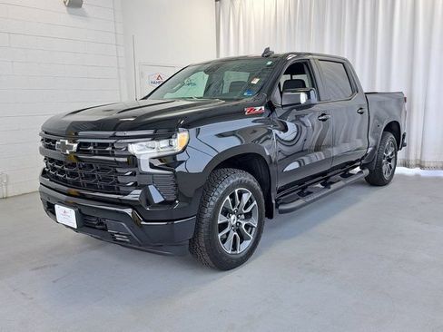 Used 2024 Chevrolet Silverado 1500 RST AWD/4WD image 2