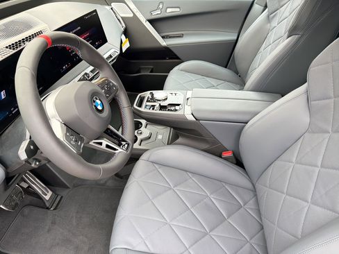 New 2026 BMW iX M70 image 5