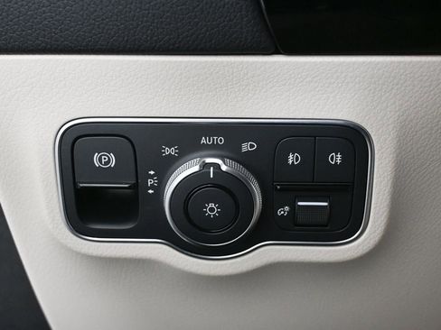 Used 2023 Mercedes-Benz GLA 250 GLA 250 image 9