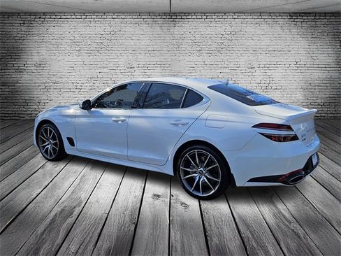 Used 2023 Genesis G70 3.3T image 3