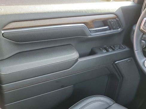 Used 2024 Chevrolet Silverado 2500 High Country w/ High Country Premium Package image 21