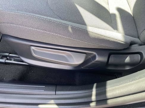 Used 2025 Kia K4 FWD image 13