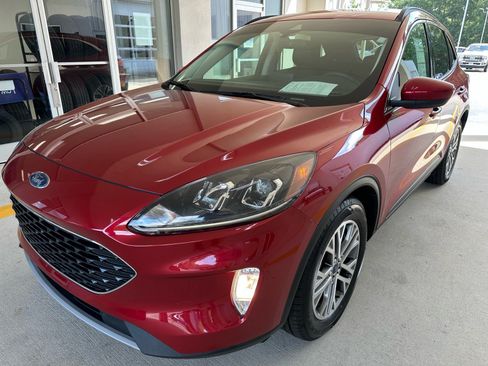Used 2022 Ford Escape SEL FWD image 3