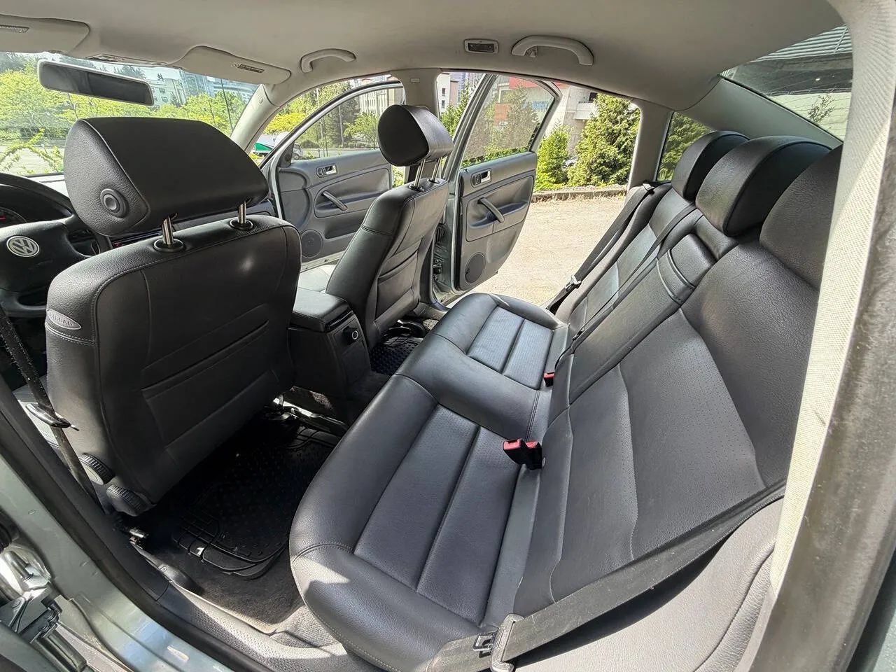 Used 2005 Volkswagen Passat GL FWD image 30