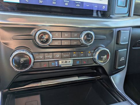 Used 2022 Ford F150 Lariat image 15