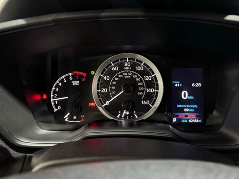 Used 2021 Toyota Corolla LE image 18